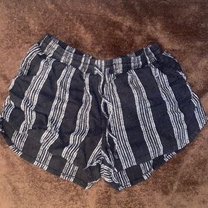 Universal Threads XS Shorts